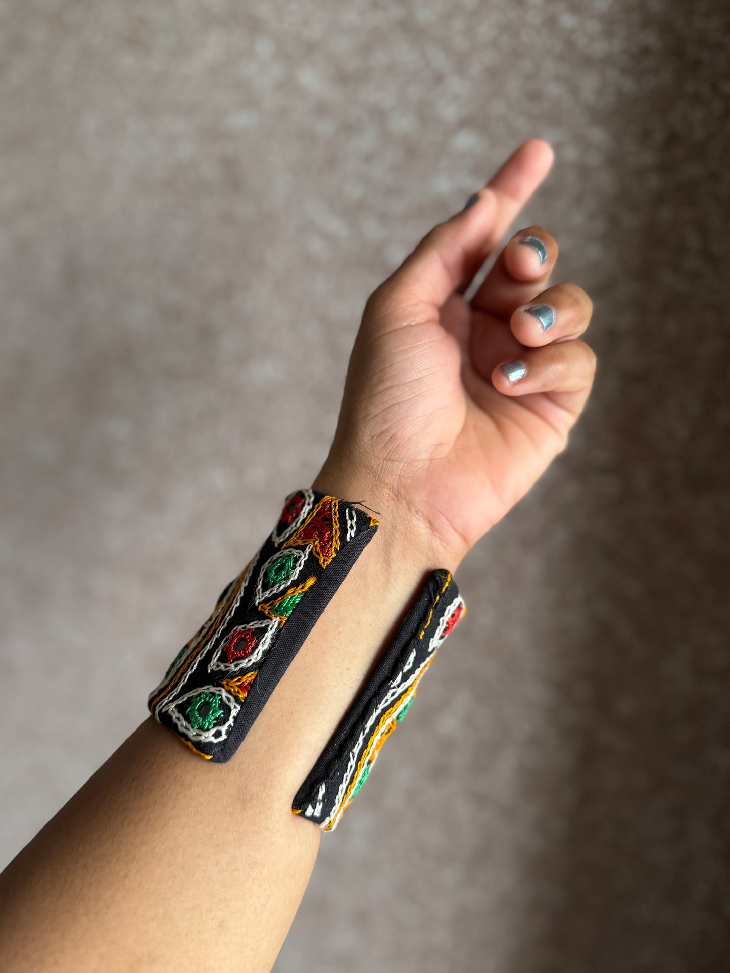 Mariana Fabric Bracelet | Handcuff