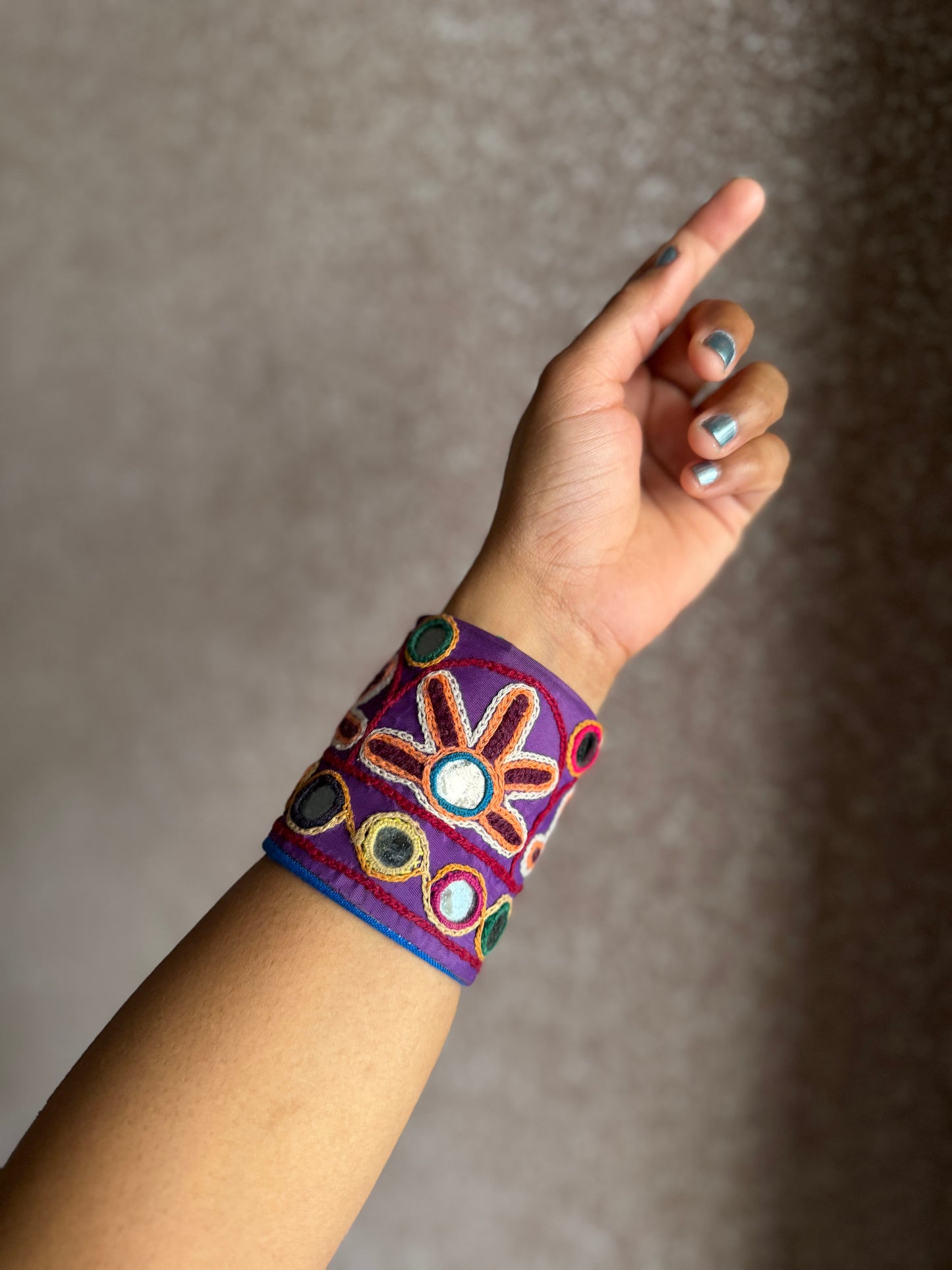 Grida Fabric Bracelet | Handcuff