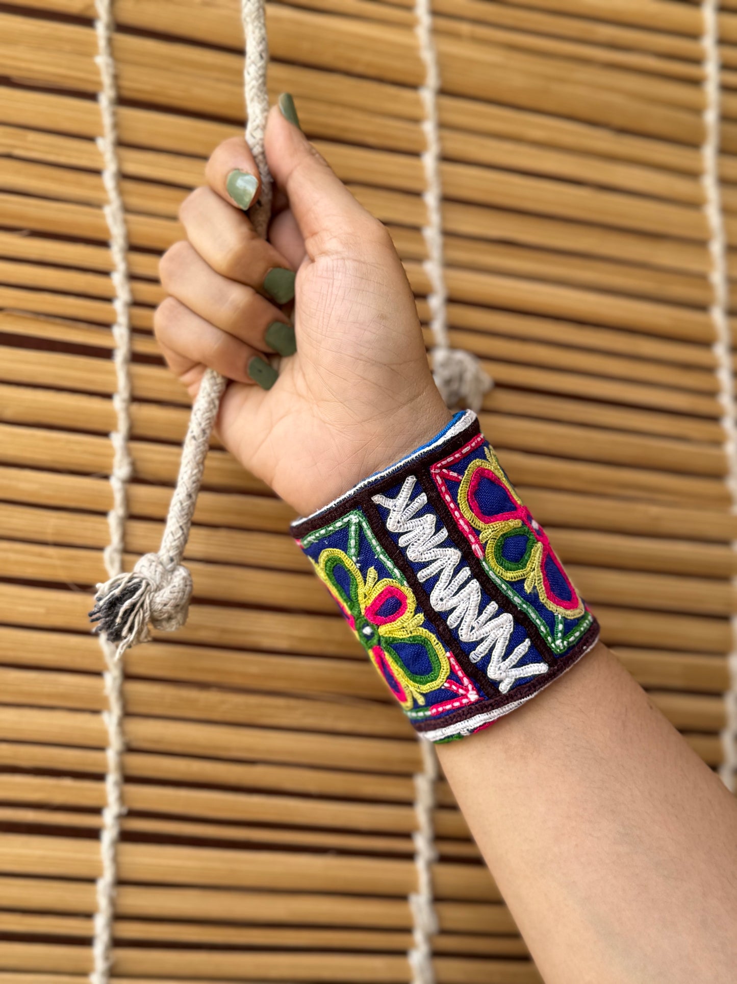 Quinnei Kutchi Fabric Bracelet | Handcuff