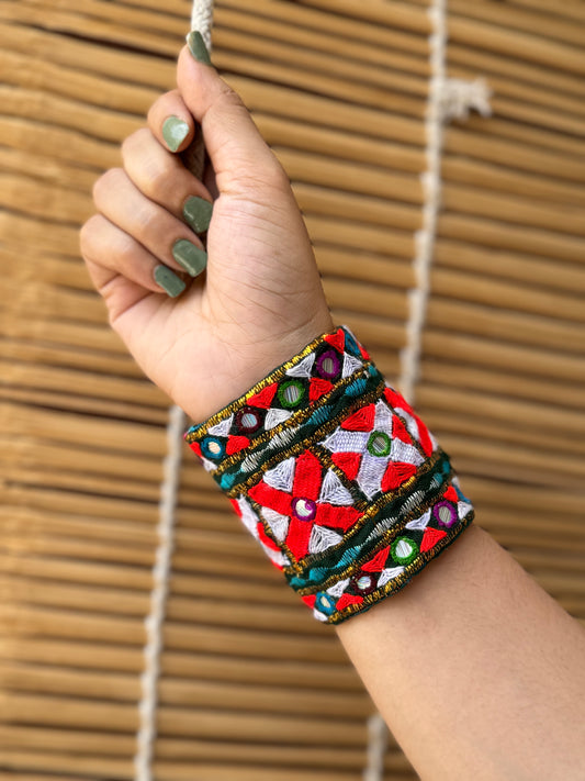 Annisa Kutchi Fabric Bracelet | Handcuff