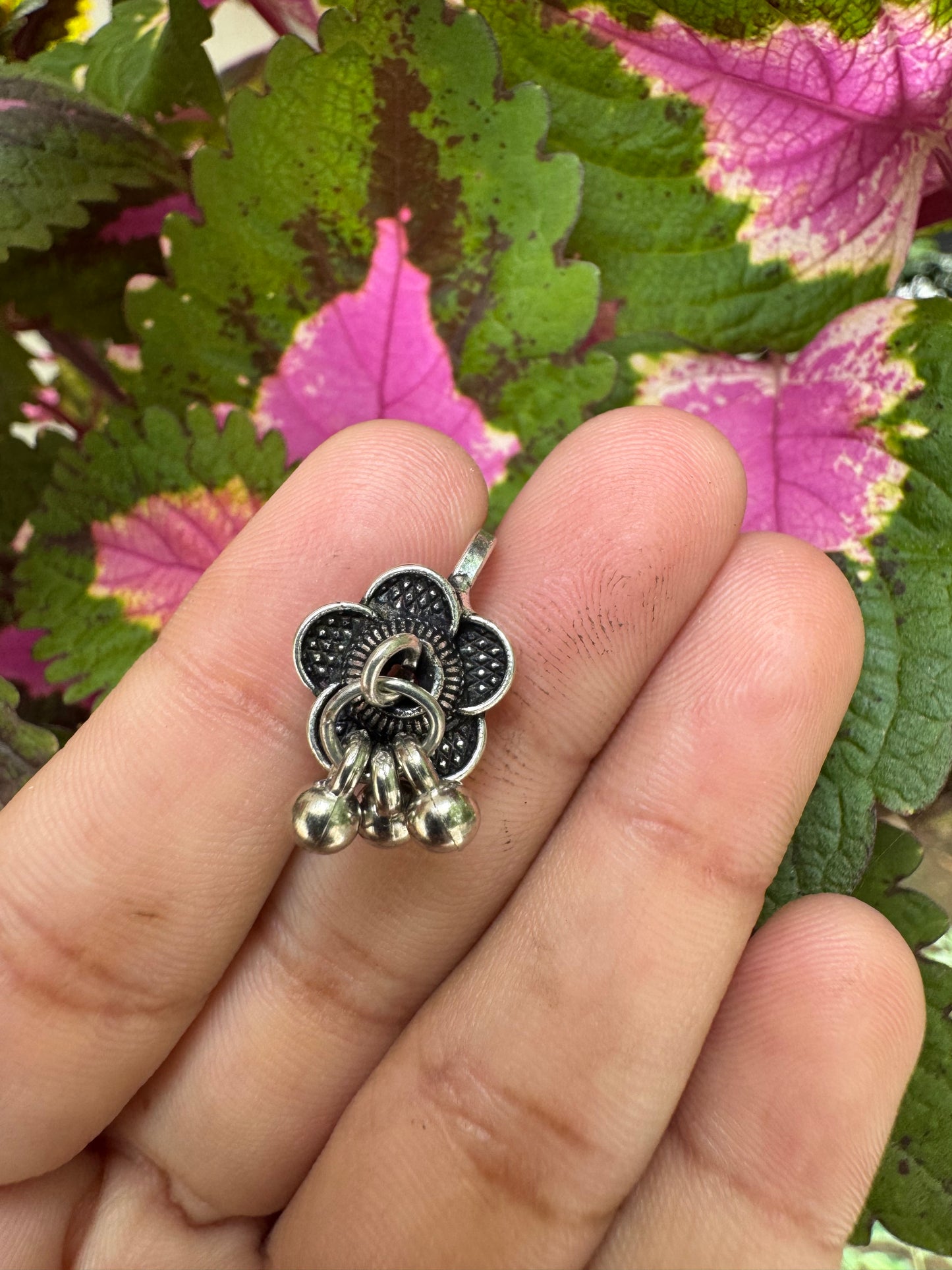 Kashvi press-on Nose Pin | Non - Piercing
