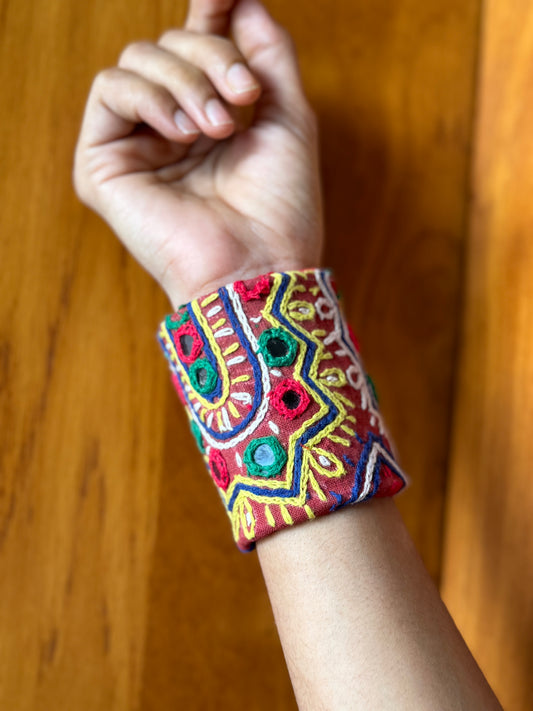 Gabriela Fabric Bracelet | Handcuff