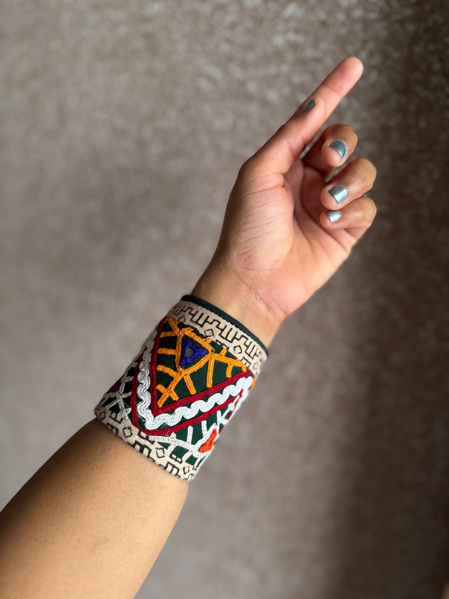 Ines Fabric Bracelet | Handcuff