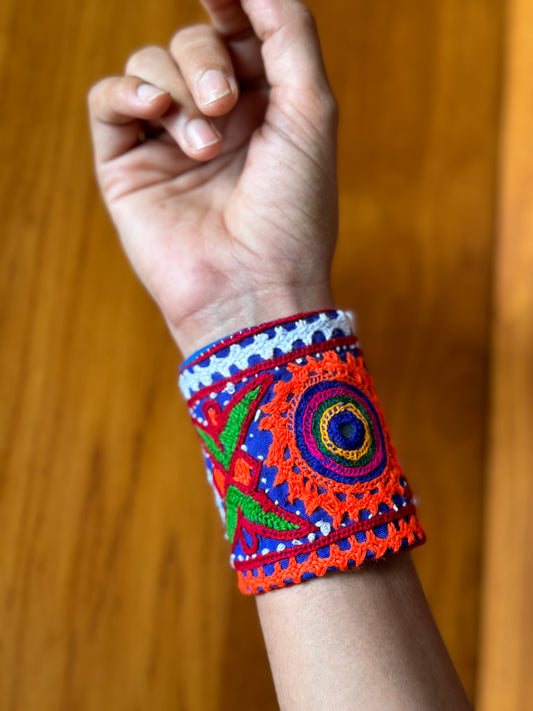 oyisha Fabric Bracelet | Handcuff