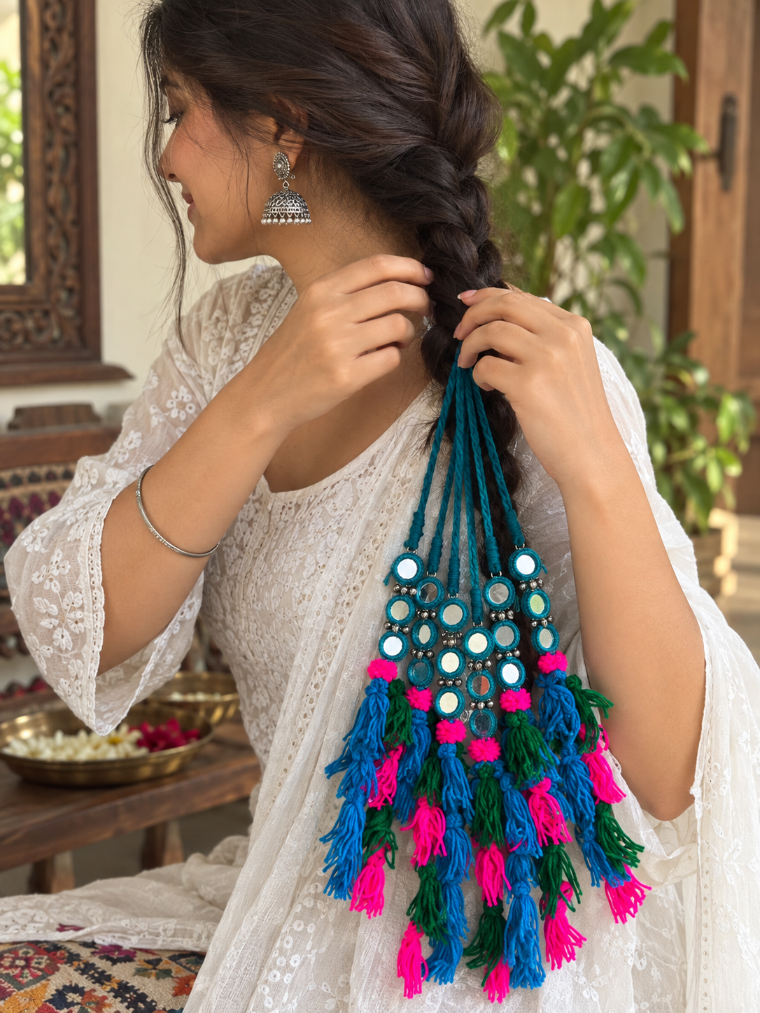 Shahana Hair Parandi