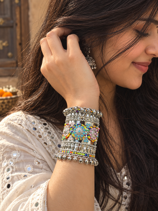Liza Bracelet | Handcuff