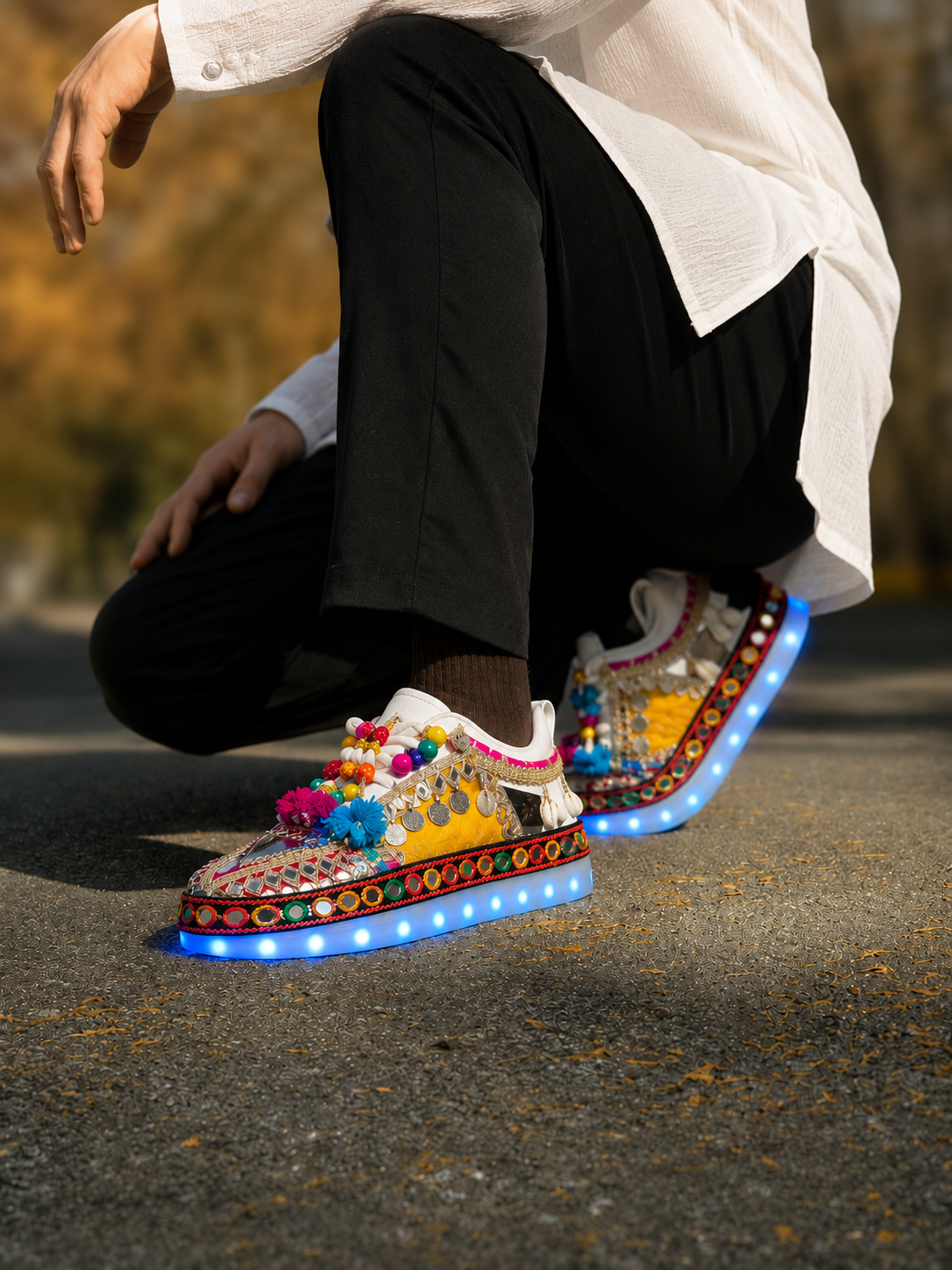 Zohra Rechargeable Unisex Shoes