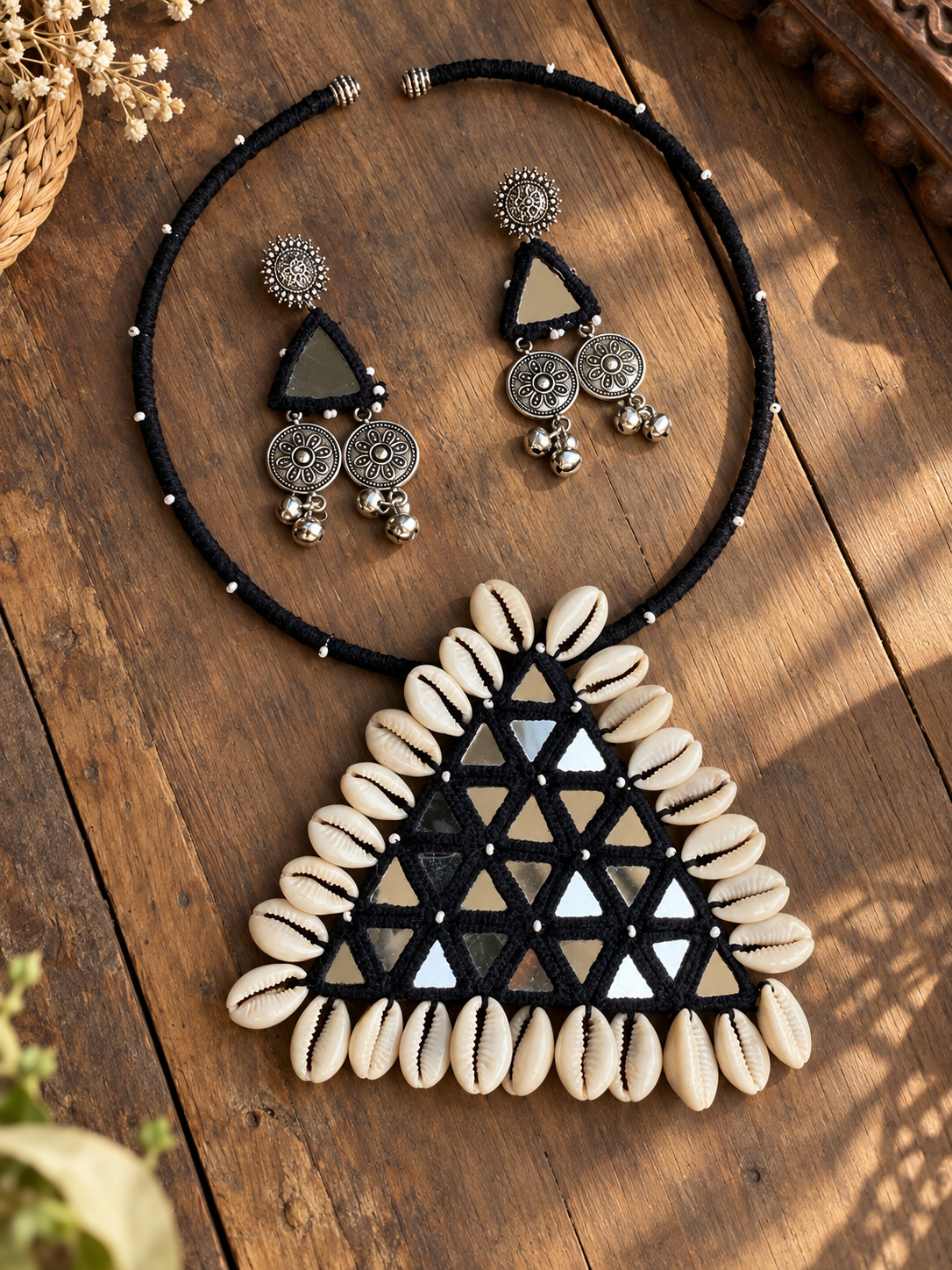 Isra Necklace + Earrings Set