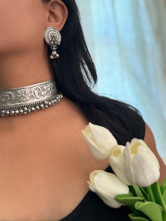 Vrunda Necklace Earrings Set