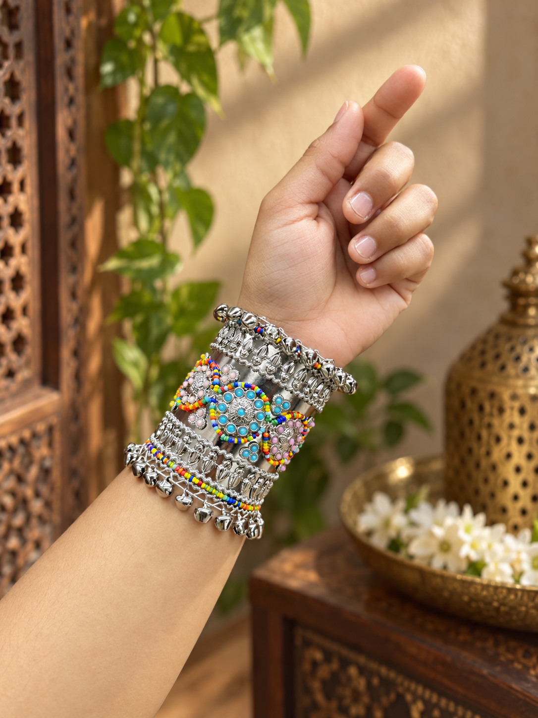 Liza Bracelet | Handcuff