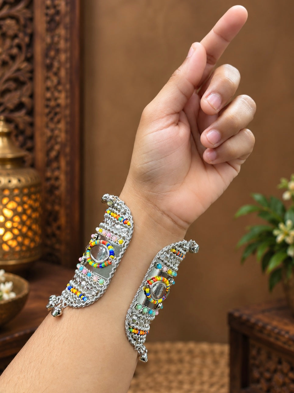 Liza Bracelet | Handcuff