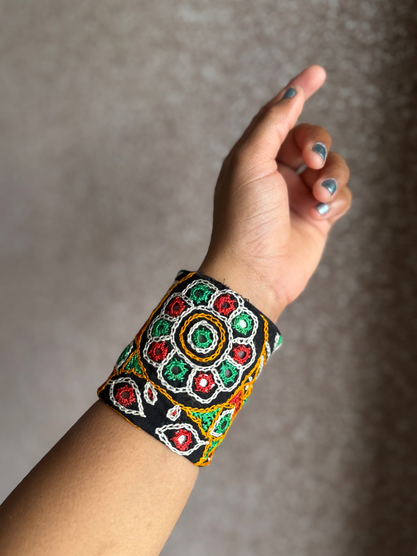 Mariana Fabric Bracelet | Handcuff