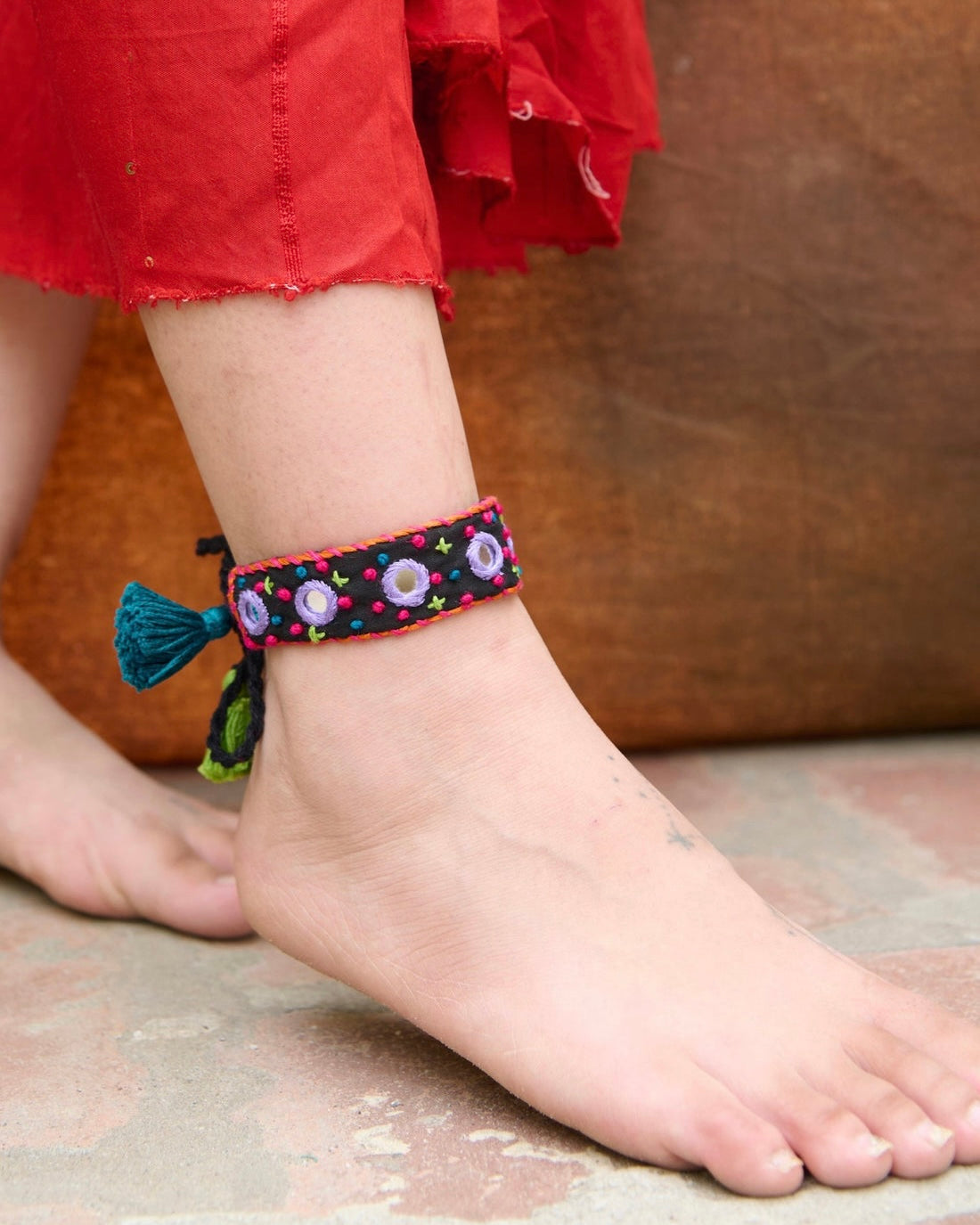 Prajakta Fabric Anklet | Bajubadh
