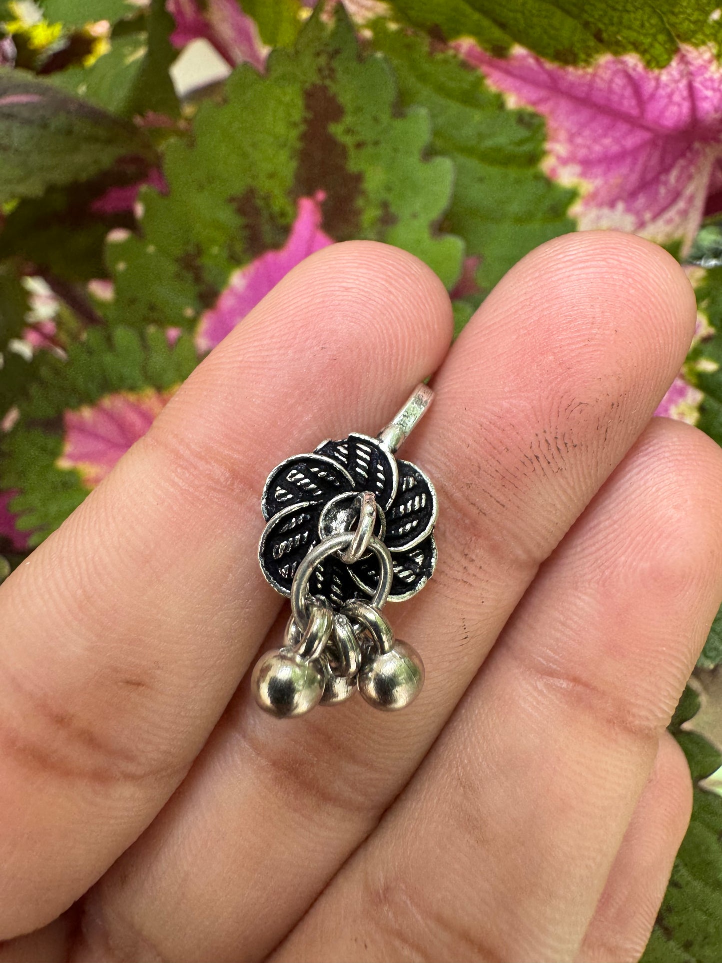 Kashvi press-on Nose Pin | Non - Piercing