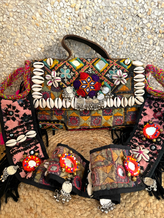 Ihina Banjara Sling Bag