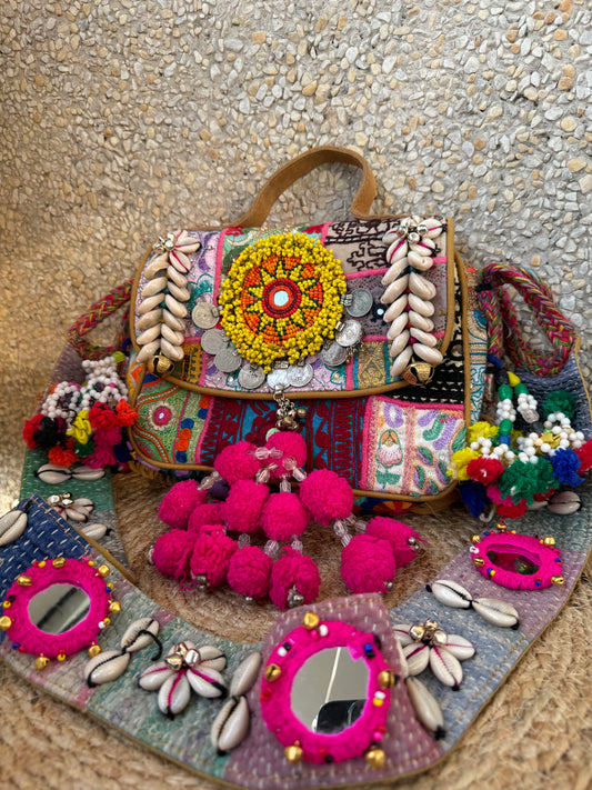 Dia Banjara Sling Bag