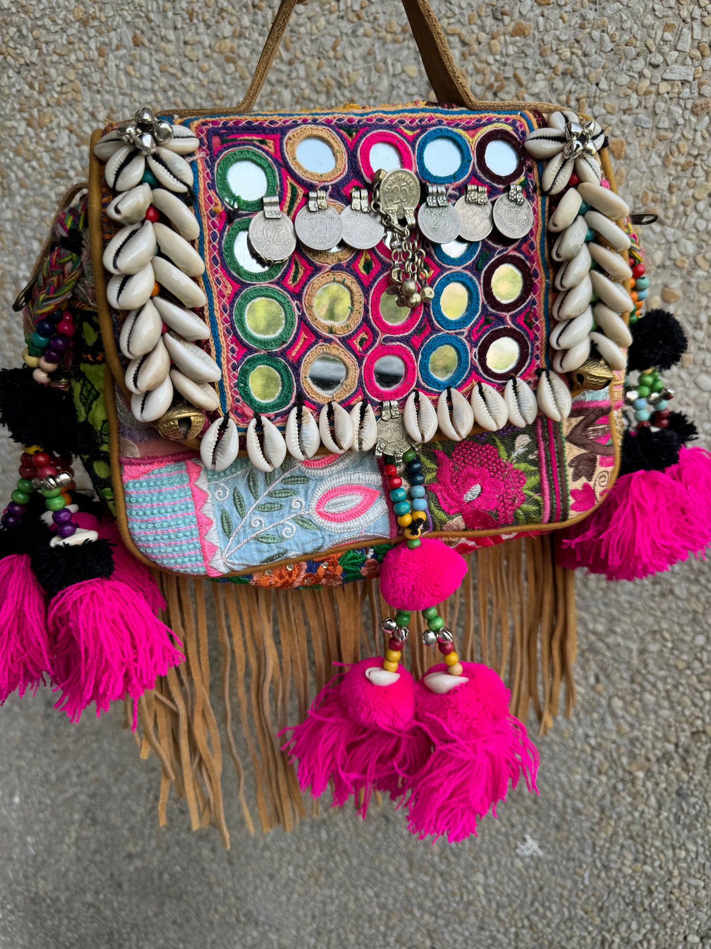 Keavy Banjara Sling Bag