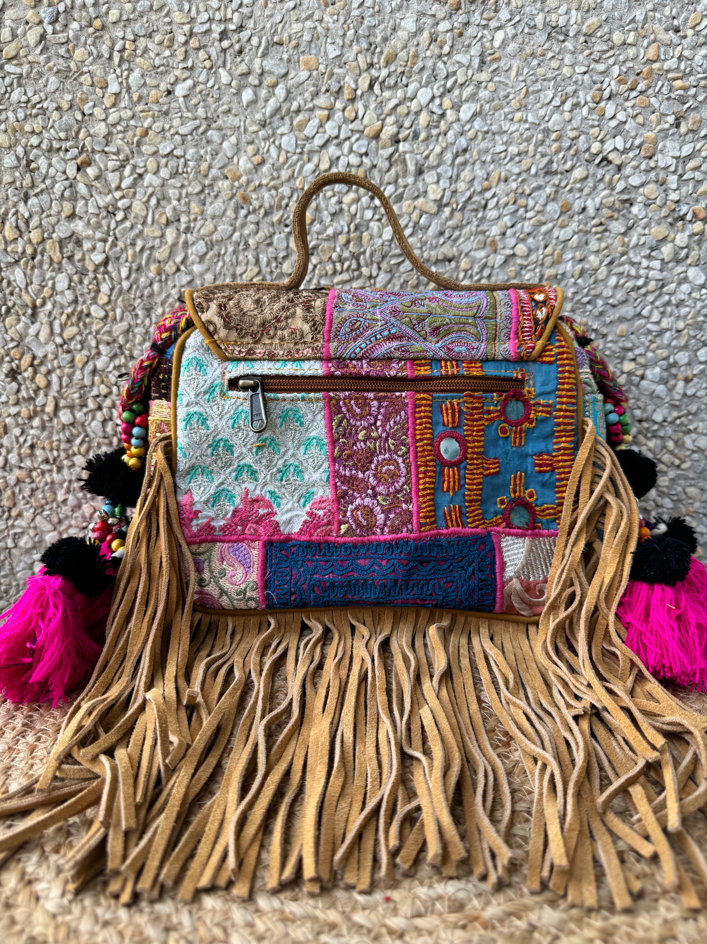 Keavy Banjara Sling Bag