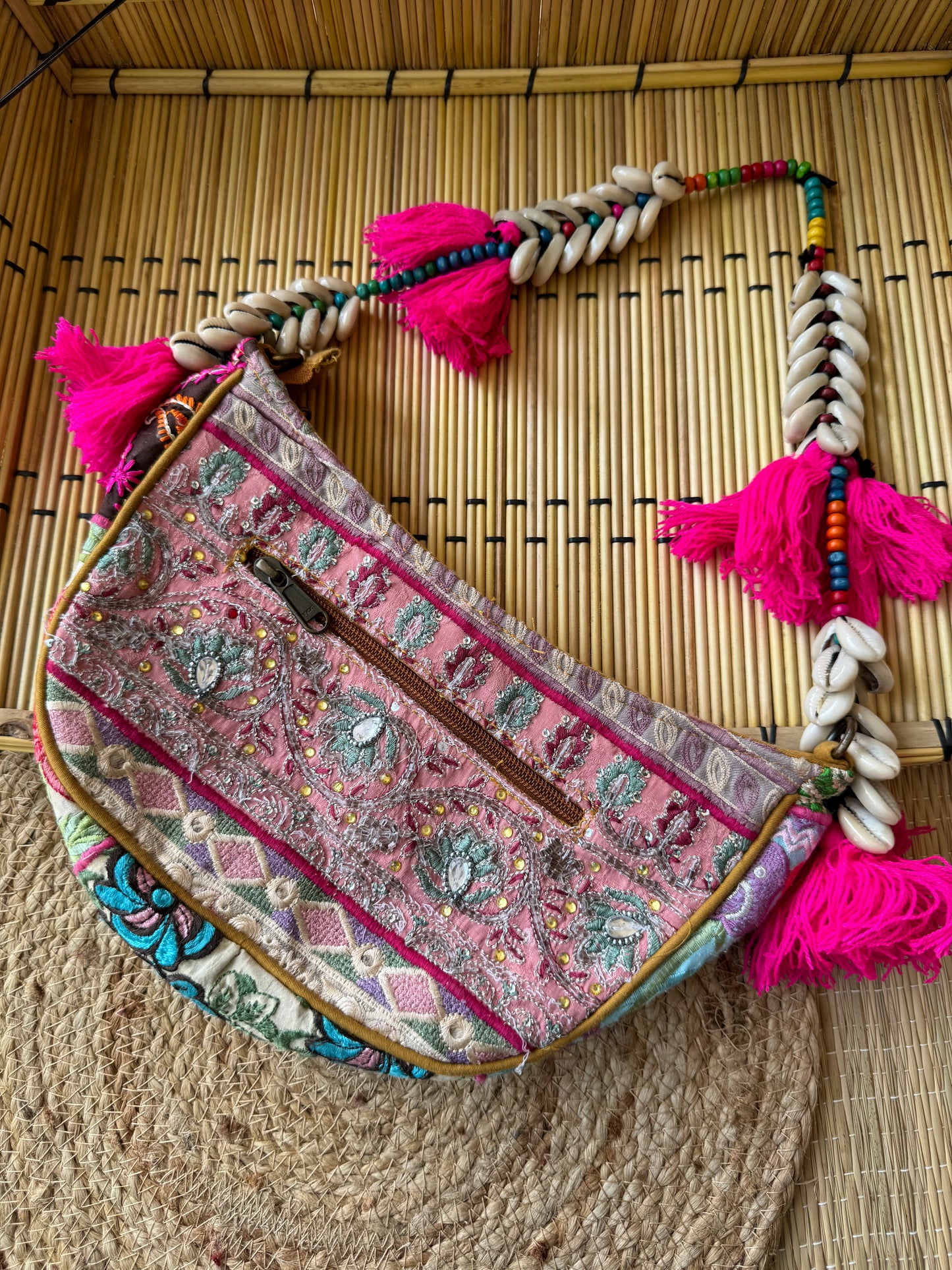 Yaminiy Banjara Sling Bag