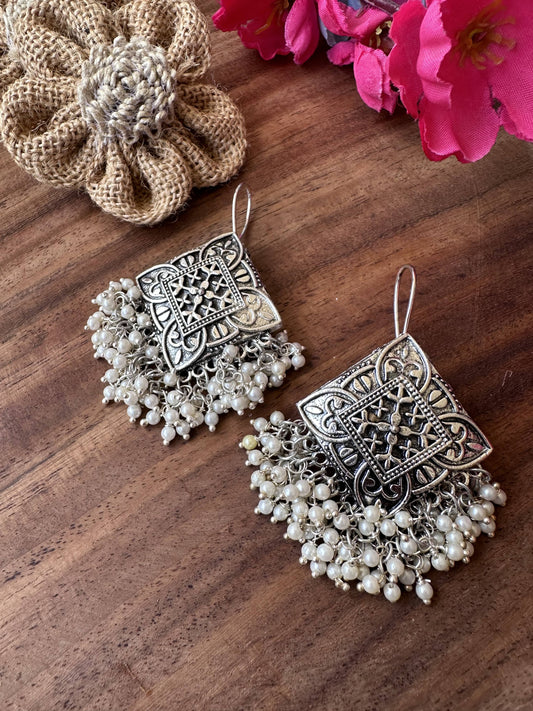 Anika Studs