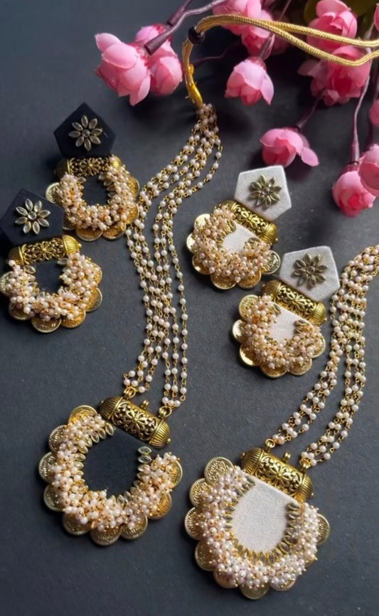 Tashvee Necklace + Earrings Set