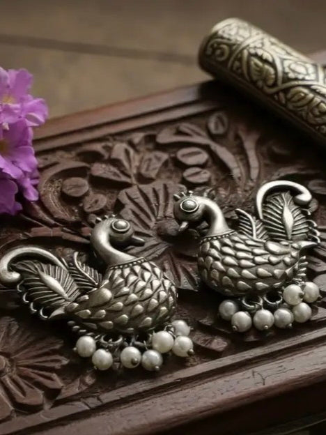 Jwalia Stud Earrings