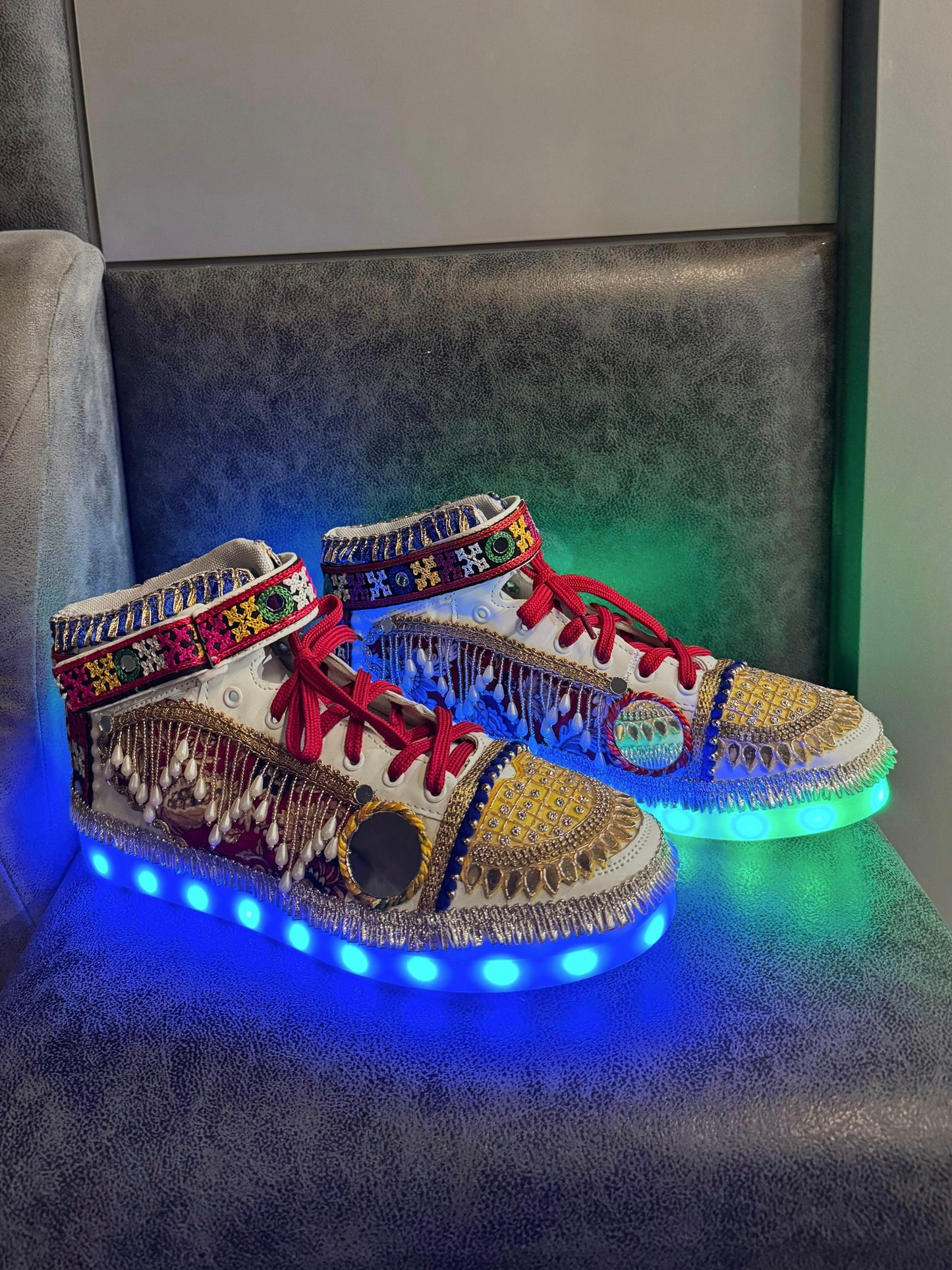 Vibrantica Rechargeable Shoes