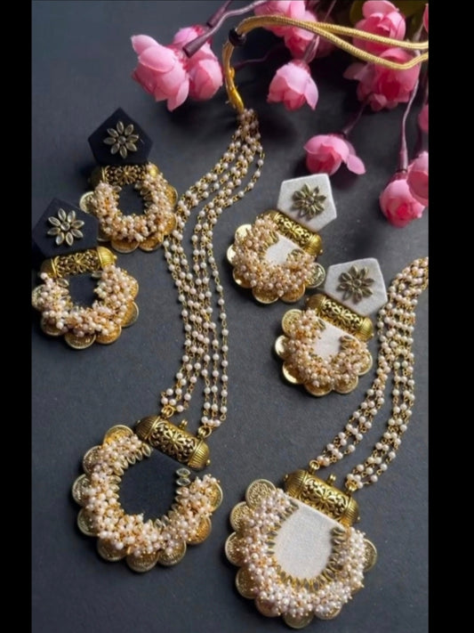 Tashvee Necklace + Earrings Set