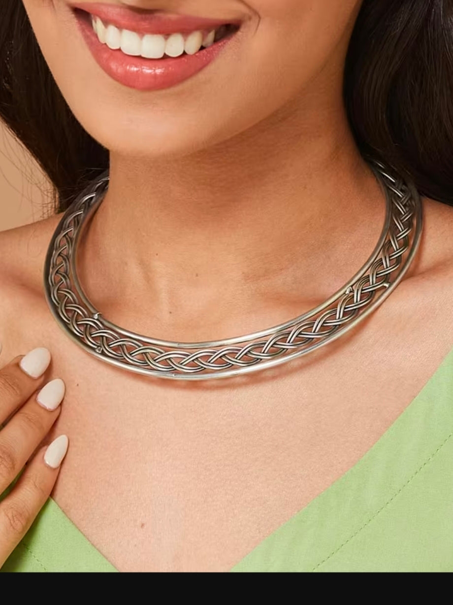 Sharpila Hasli | Necklace