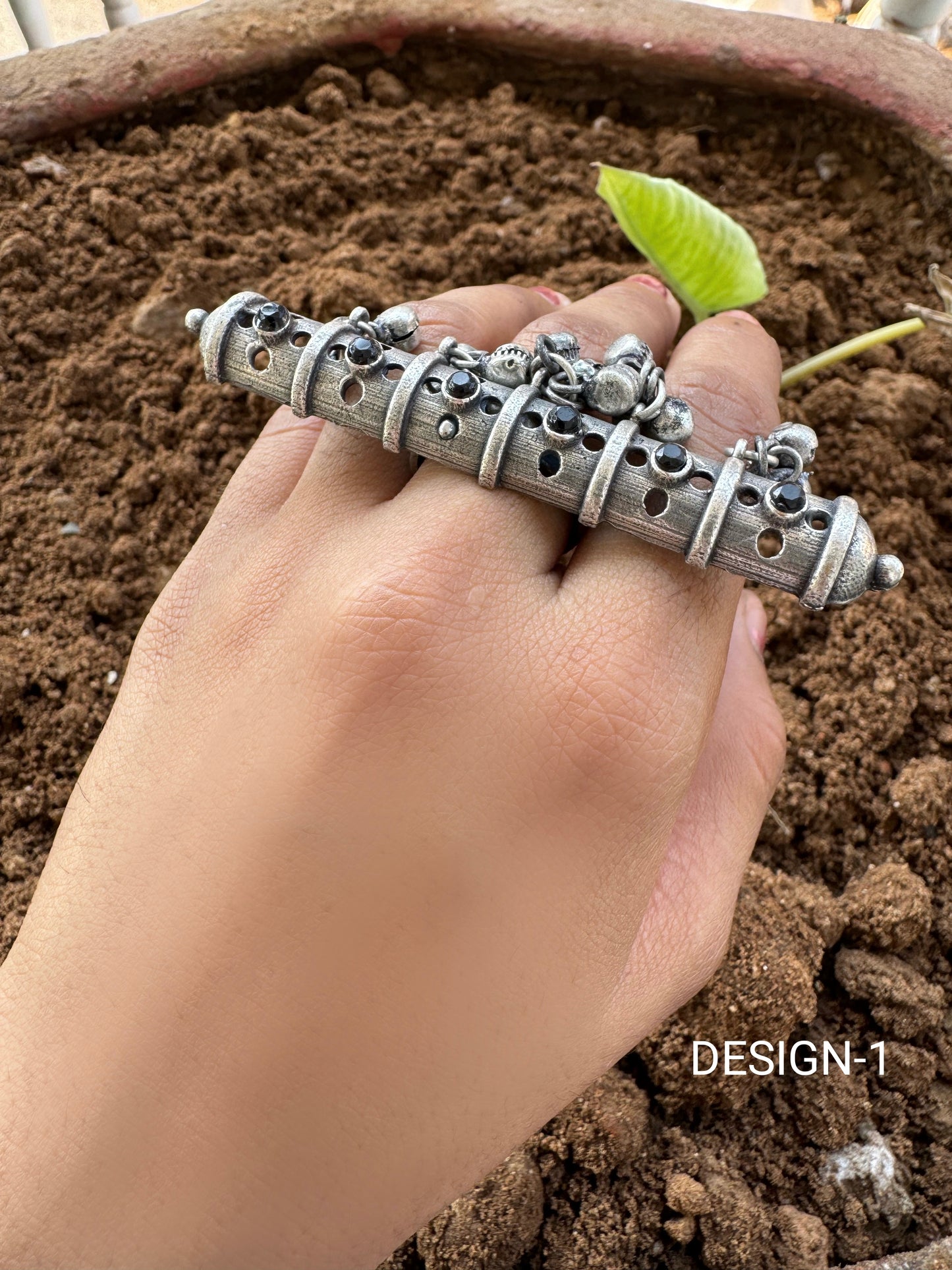 Mruda Ring