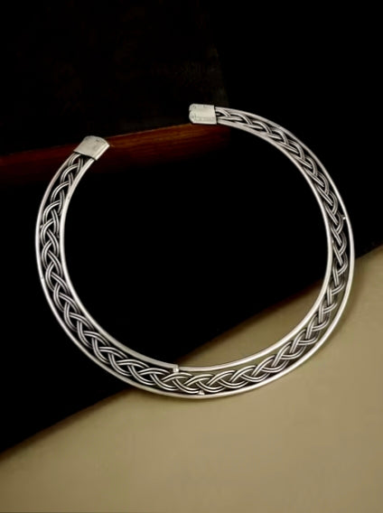 Sharpila Hasli | Necklace